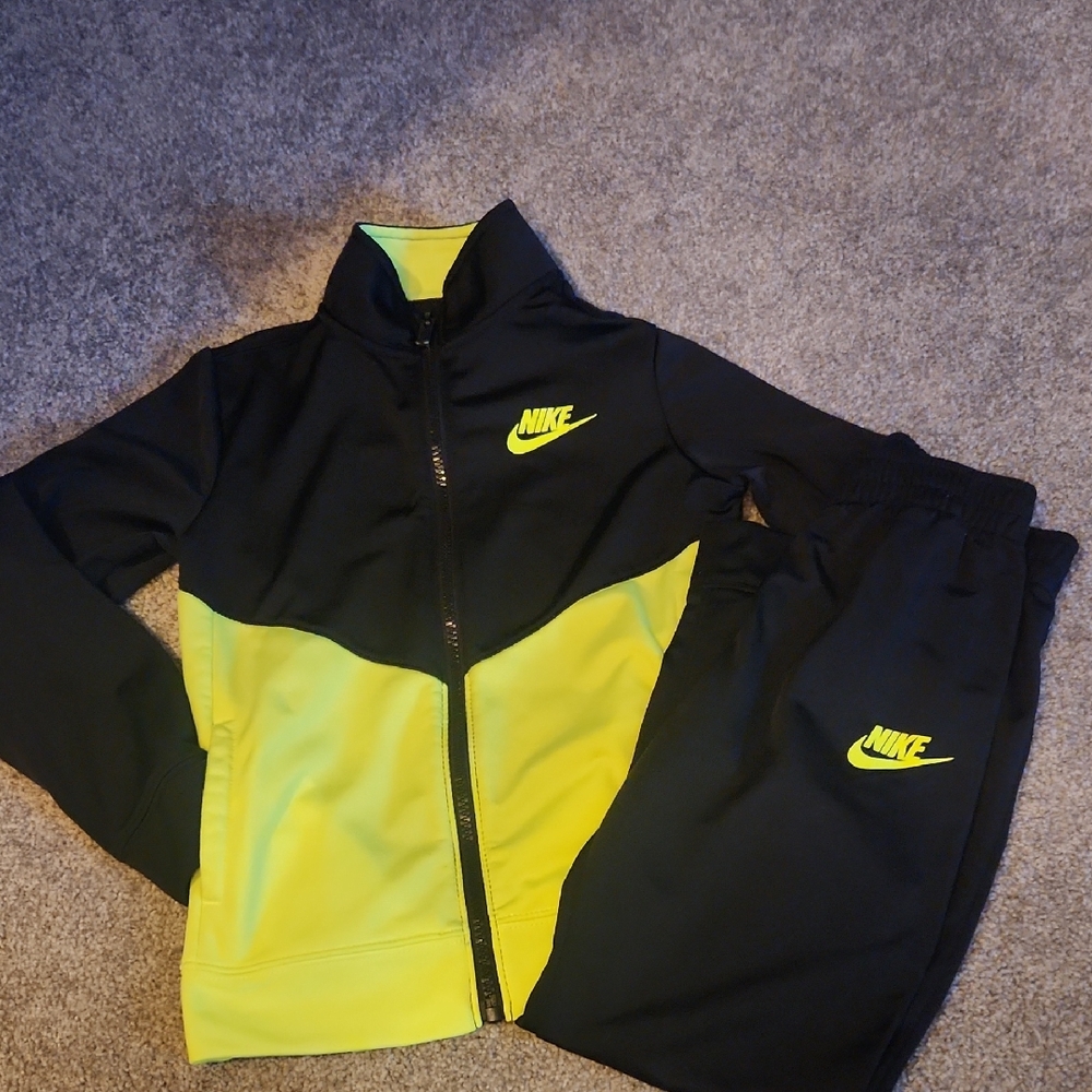 Nike Black and Yellow Boys Small Tracksuit